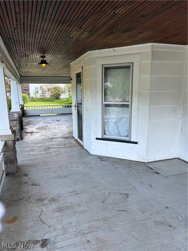 2918 High Street Rock Creek OH 44084