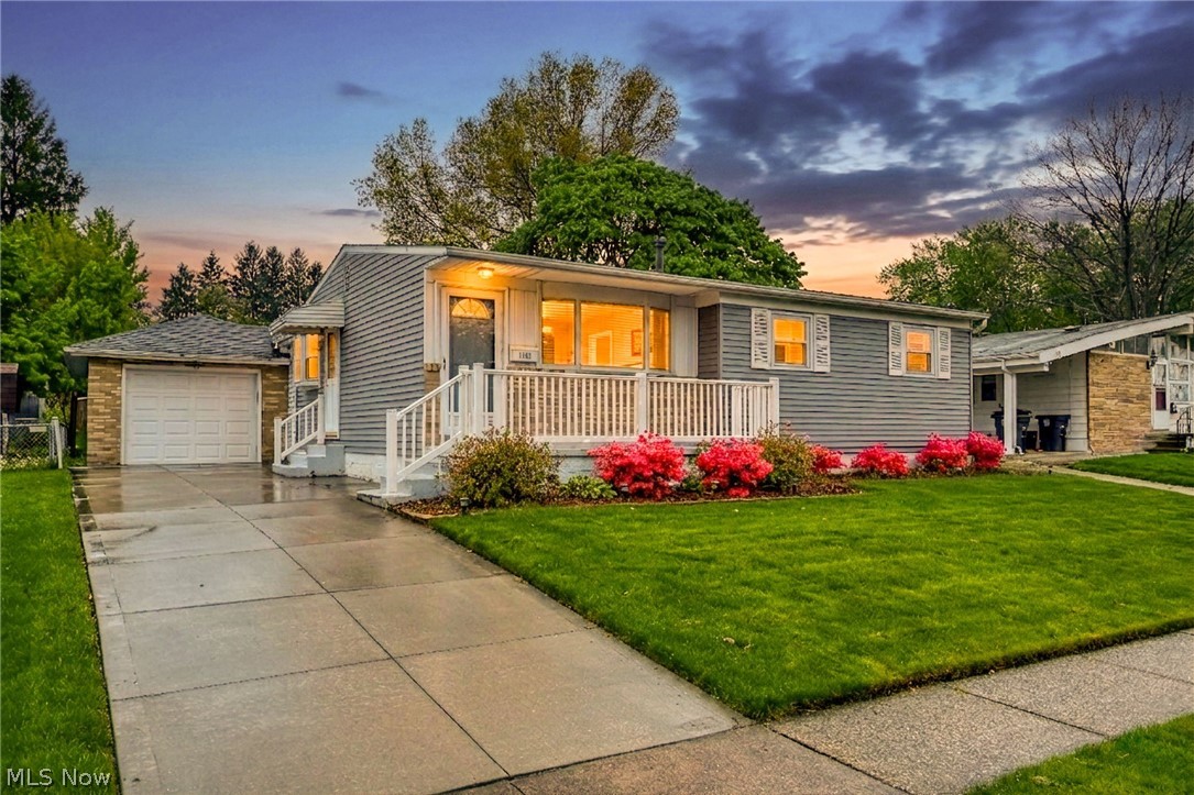 1190 Jeanie J Avenue Akron OH 44310