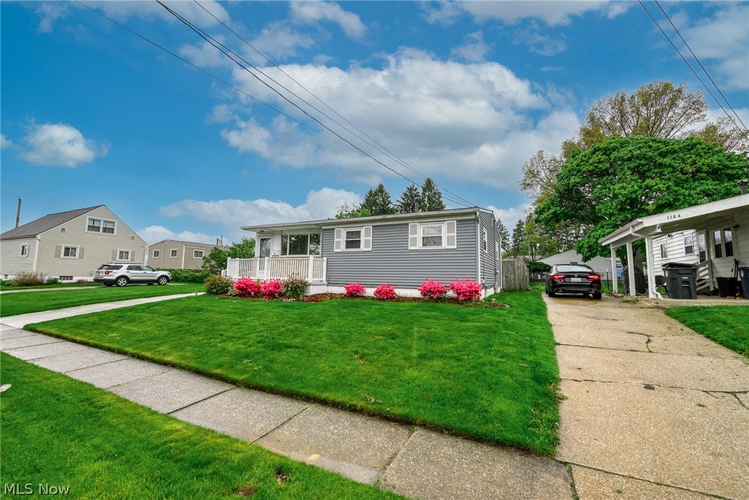1190 Jeanie J Avenue Akron OH 44310
