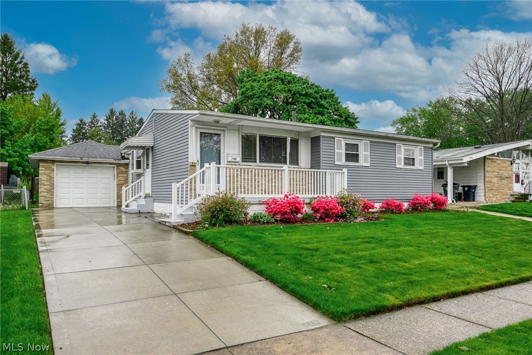 1190 Jeanie J Avenue Akron OH 44310