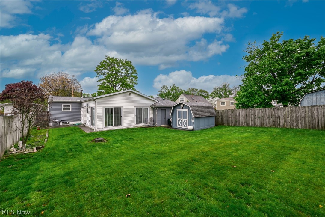 1190 Jeanie J Avenue Akron OH 44310