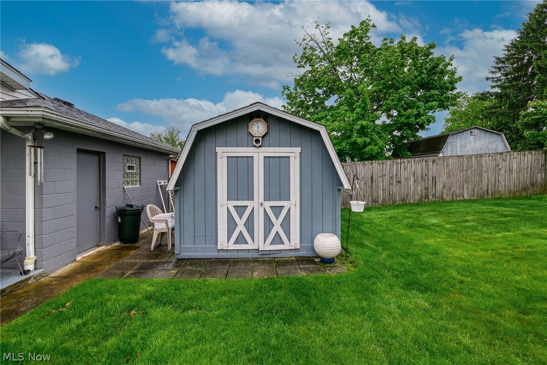 1190 Jeanie J Avenue Akron OH 44310