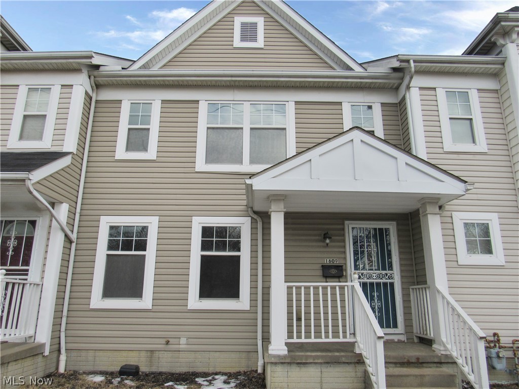 1609 E 66th Street Cleveland OH 44103