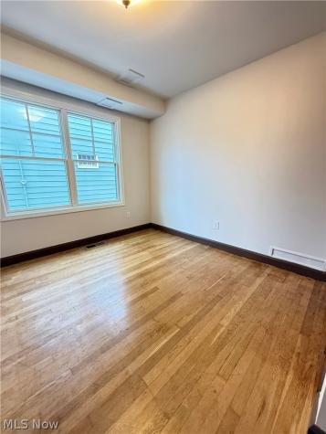 2045 Reveley Avenue Lakewood OH 44107