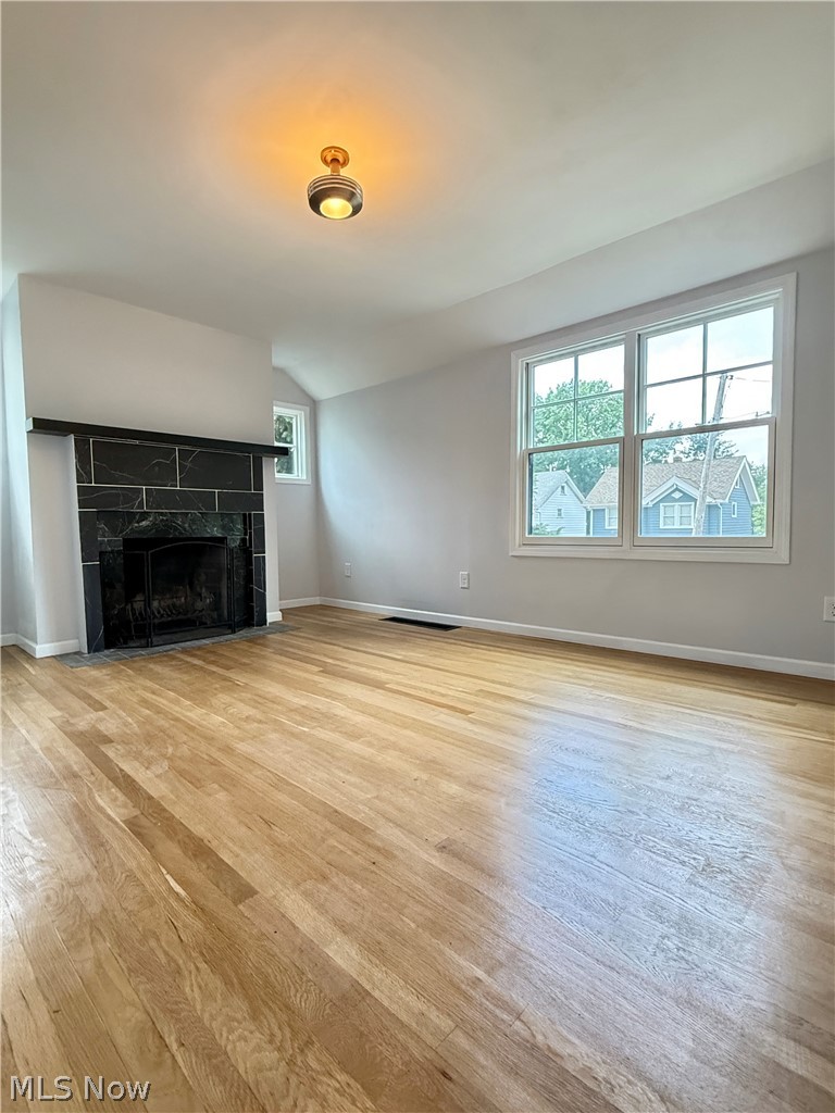 2045 Reveley Avenue Lakewood OH 44107