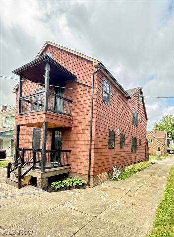 2045 Reveley Avenue Lakewood OH 44107