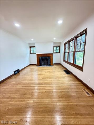 2045 Reveley Avenue Lakewood OH 44107