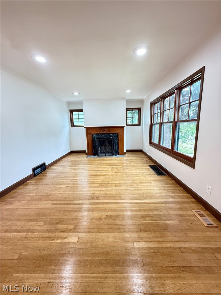 2045 Reveley Avenue Lakewood OH 44107