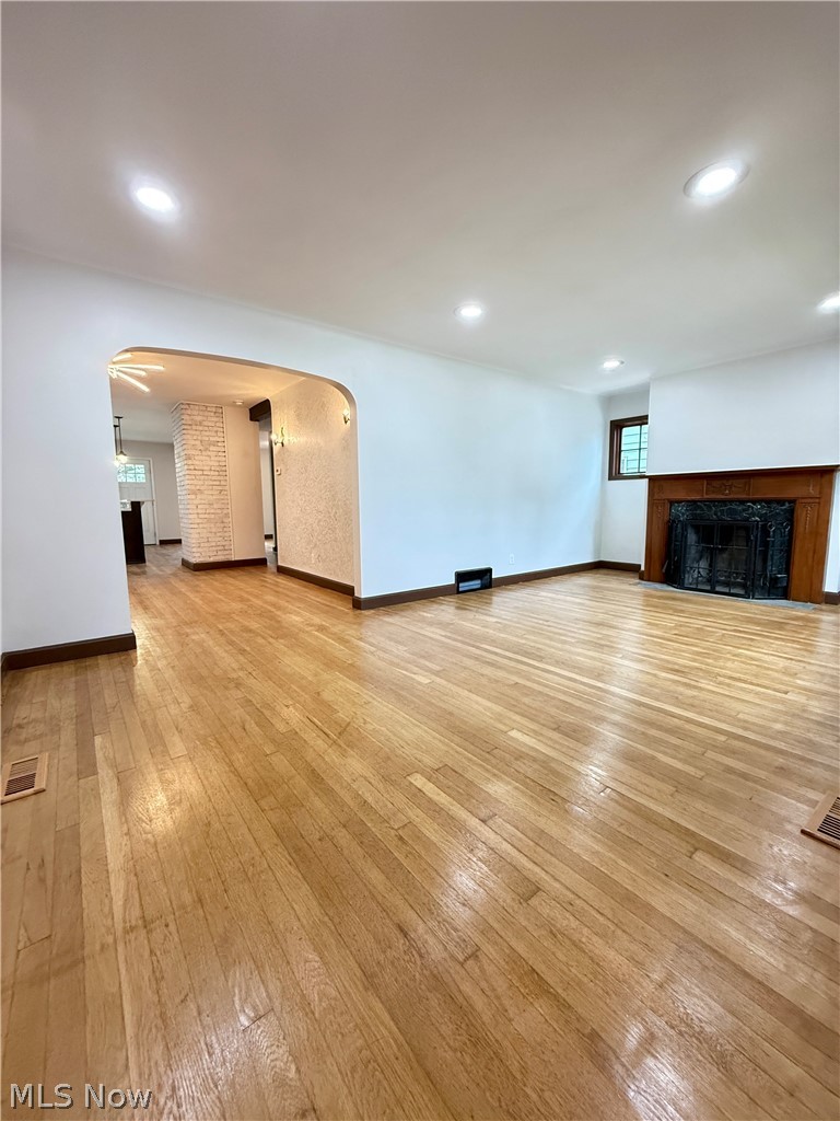 2045 Reveley Avenue Lakewood OH 44107
