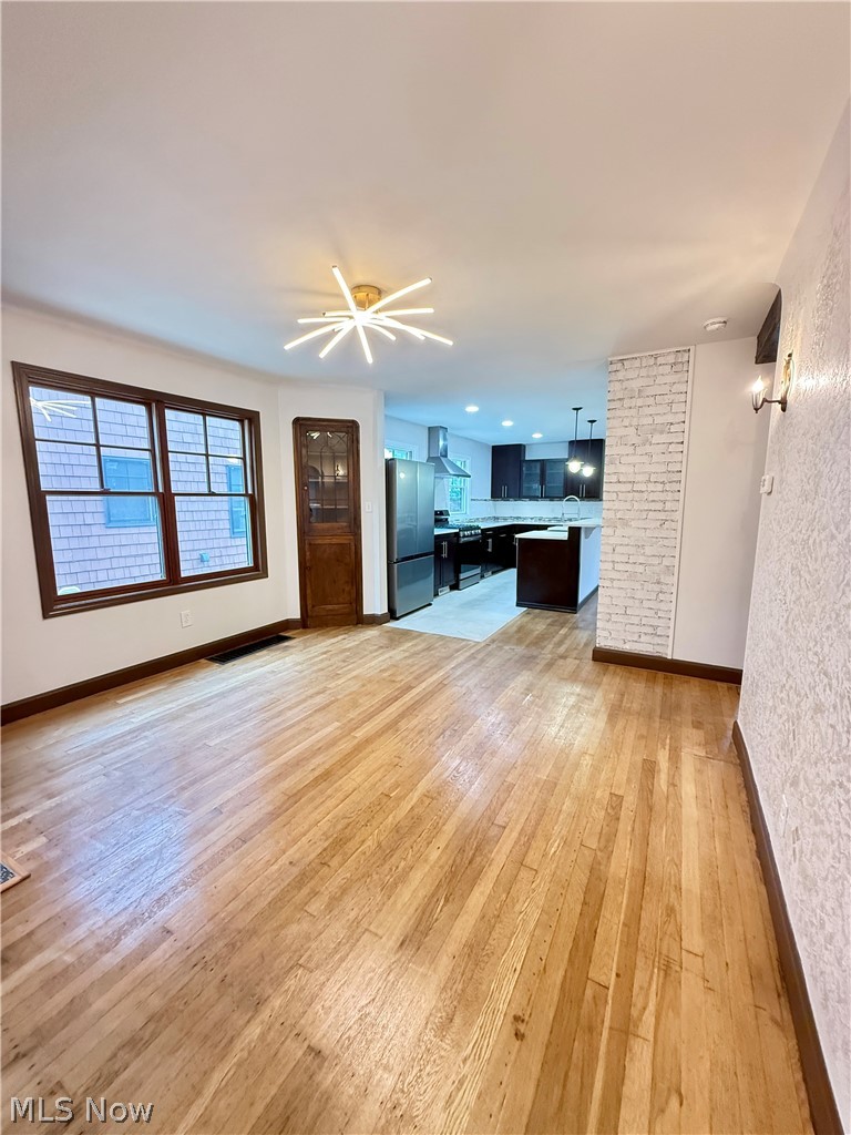 2045 Reveley Avenue Lakewood OH 44107