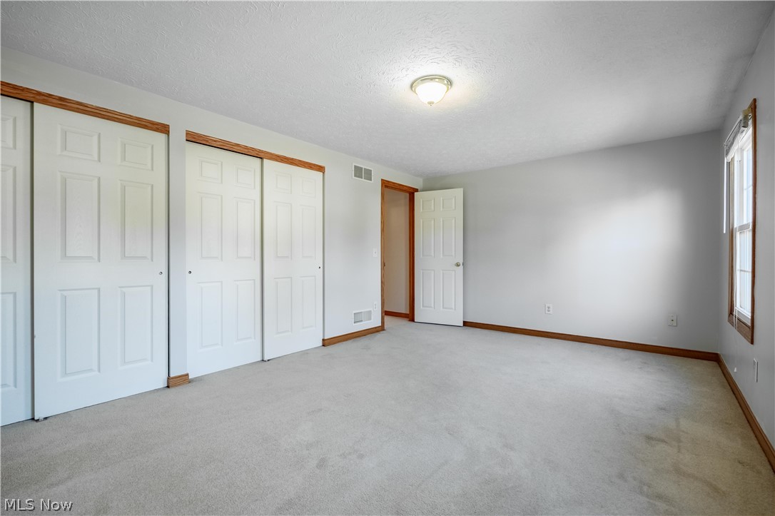 5644 Beverly Avenue NE Canton OH 44721