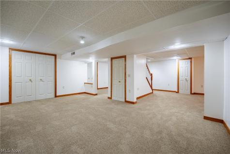 5644 Beverly Avenue NE Canton OH 44721