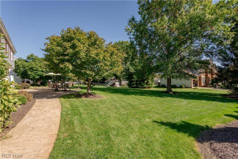 5644 Beverly Avenue NE Canton OH 44721