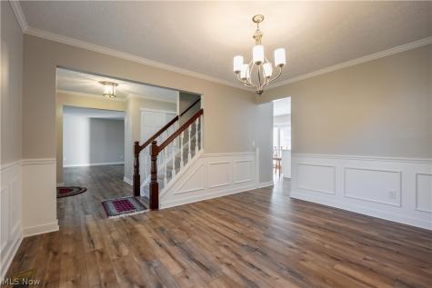 5644 Beverly Avenue NE Canton OH 44721