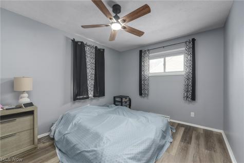 572 Bell Avenue Elyria OH 44035