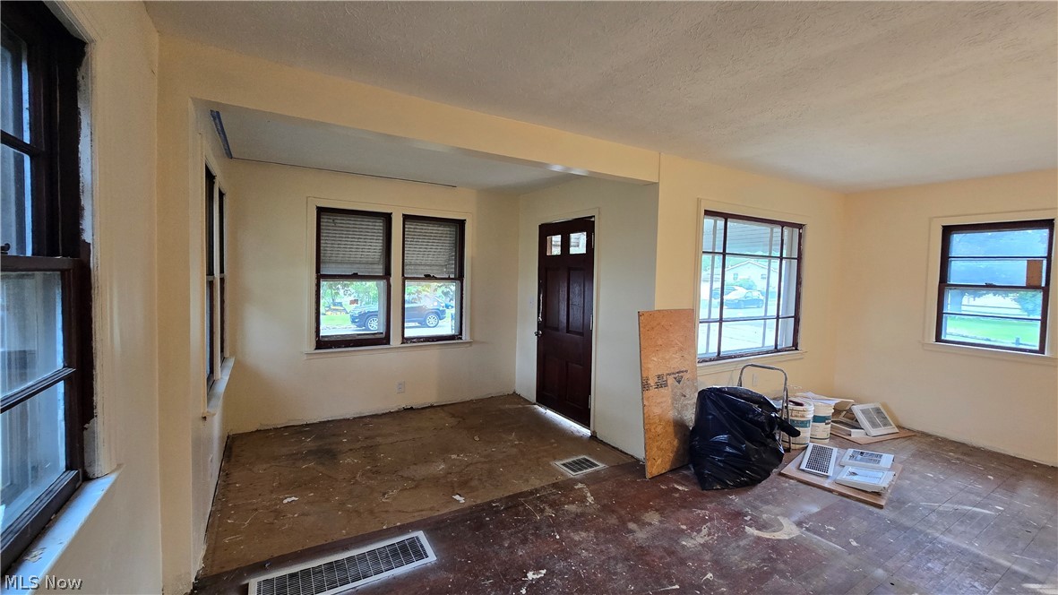 146 Hermann Street Barberton OH 44203