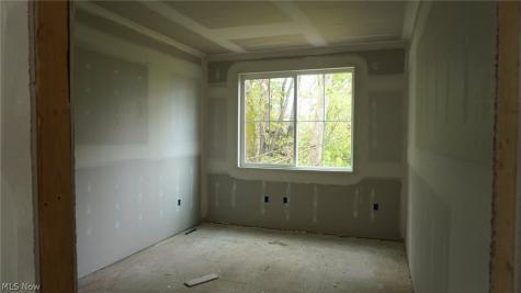15 Huron Trail Malvern OH 44644