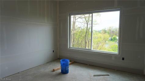 15 Huron Trail Malvern OH 44644