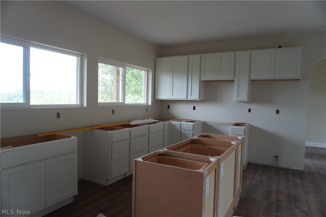 15 Huron Trail Malvern OH 44644