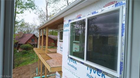 15 Huron Trail Malvern OH 44644