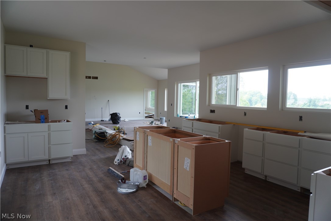 15 Huron Trail Malvern OH 44644