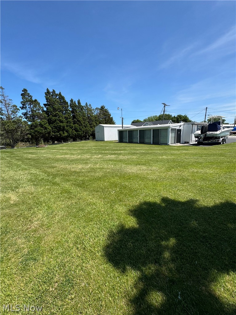 2825 W Risingsun Road Port Clinton OH 43452