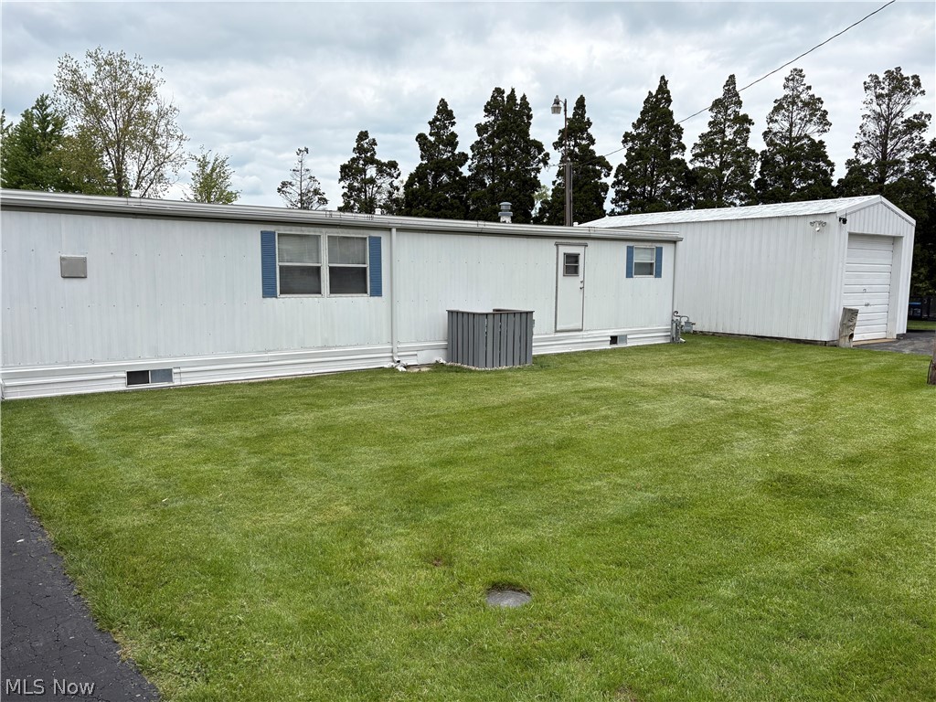 2825 W Risingsun Road Port Clinton OH 43452