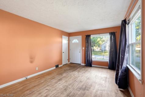 2345 10th Street Cuyahoga Falls OH 44221