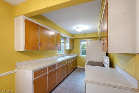2345 10th Street Cuyahoga Falls OH 44221