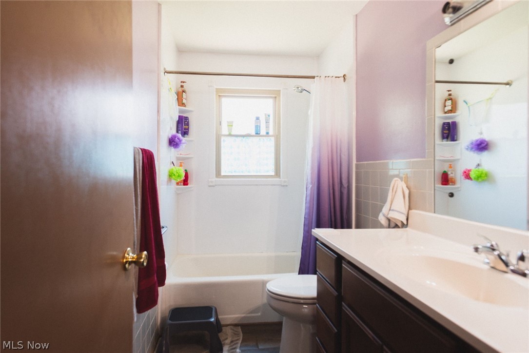 701 Jones Street Hubbard OH 44425