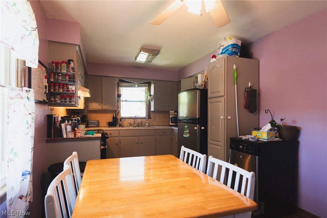 701 Jones Street Hubbard OH 44425