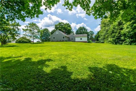 2748 Canton Road Uniontown OH 44685