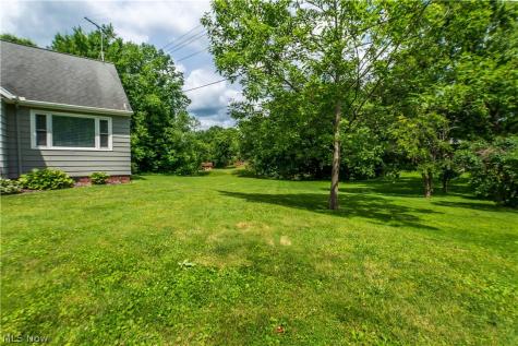 2748 Canton Road Uniontown OH 44685
