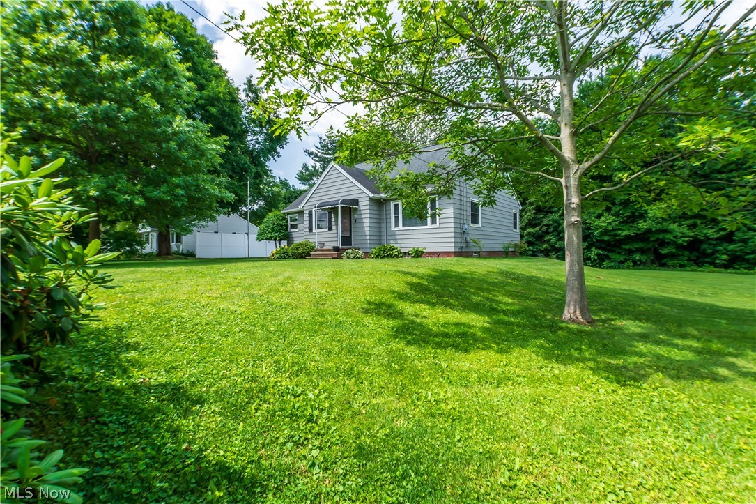 2748 Canton Road Uniontown OH 44685