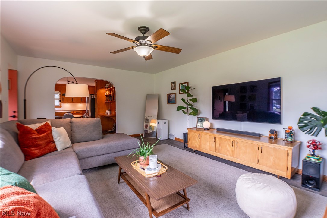 2748 Canton Road Uniontown OH 44685