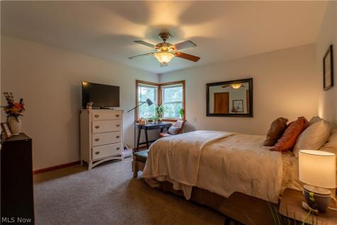 2748 Canton Road Uniontown OH 44685
