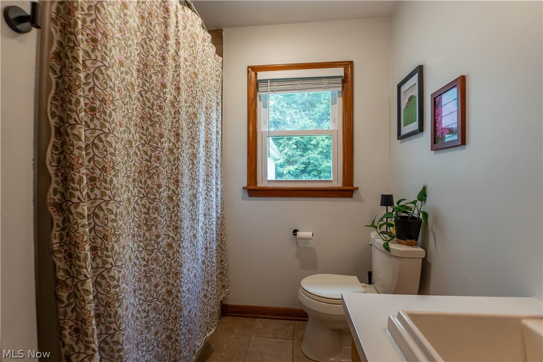 2748 Canton Road Uniontown OH 44685