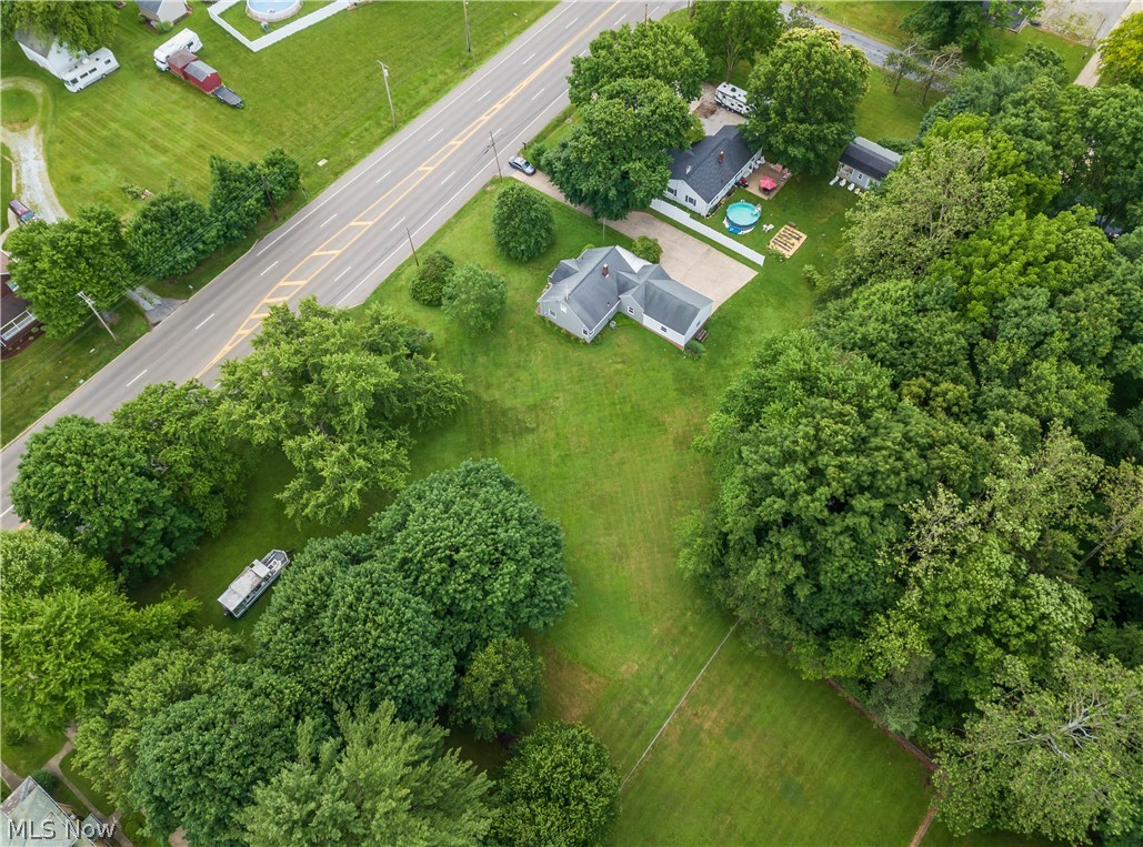 2748 Canton Road Uniontown OH 44685