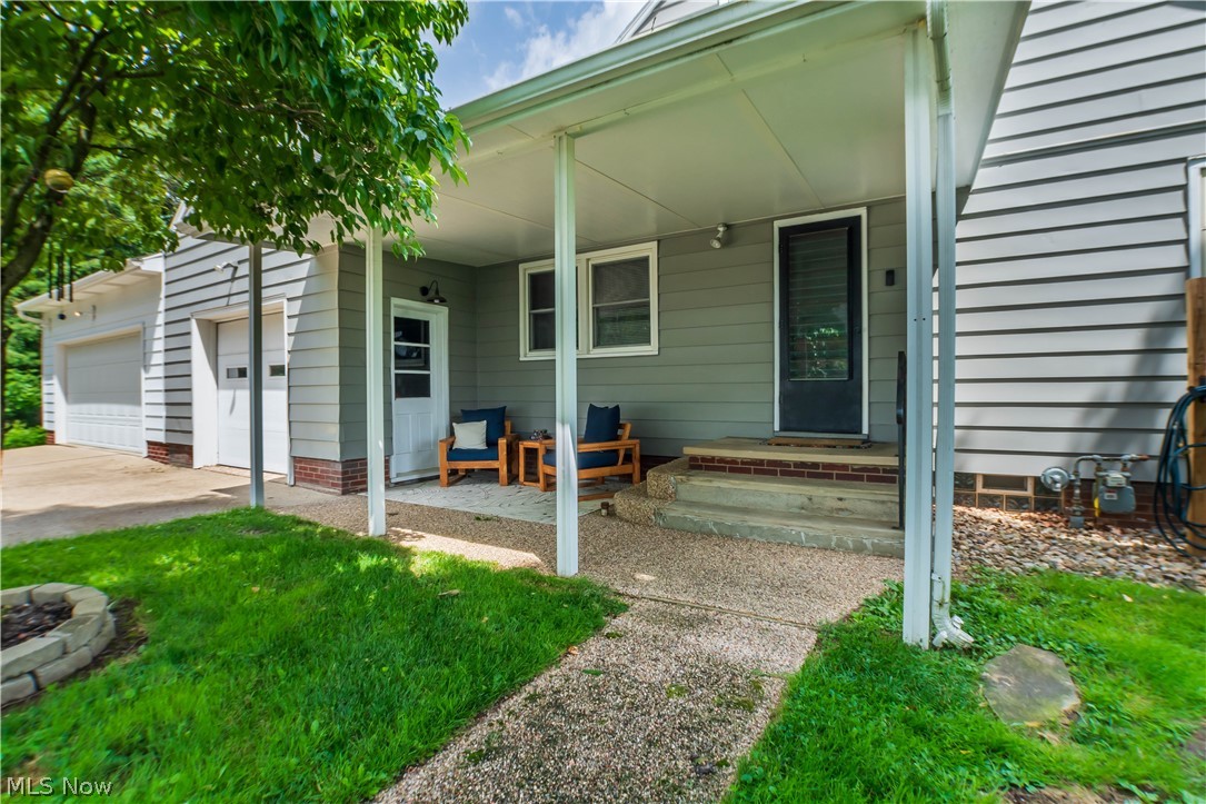 2748 Canton Road Uniontown OH 44685