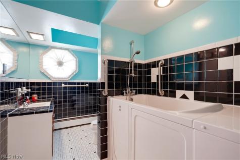 4949 Monticello Boulevard Richmond Heights OH 44143