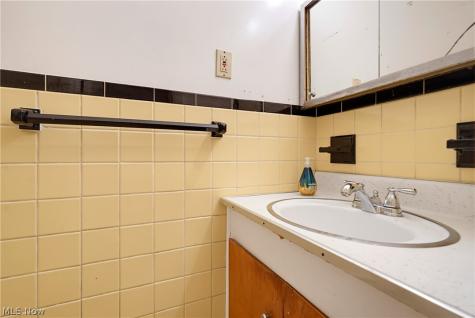 4949 Monticello Boulevard Richmond Heights OH 44143