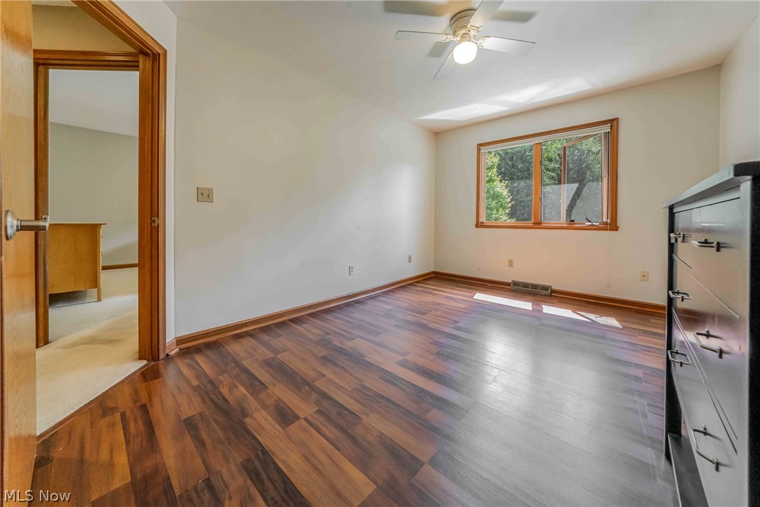 4084 Shelly Drive Seven Hills OH 44131