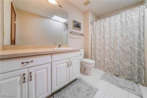 4084 Shelly Drive Seven Hills OH 44131
