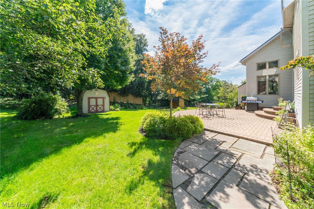 4084 Shelly Drive Seven Hills OH 44131