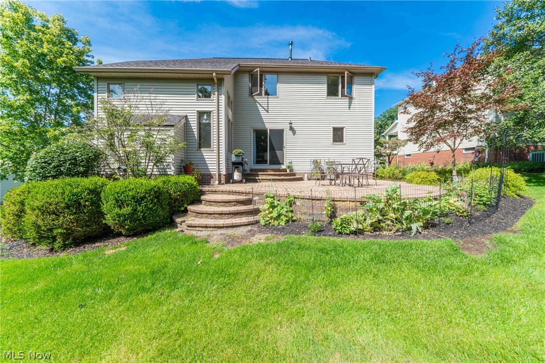4084 Shelly Drive Seven Hills OH 44131