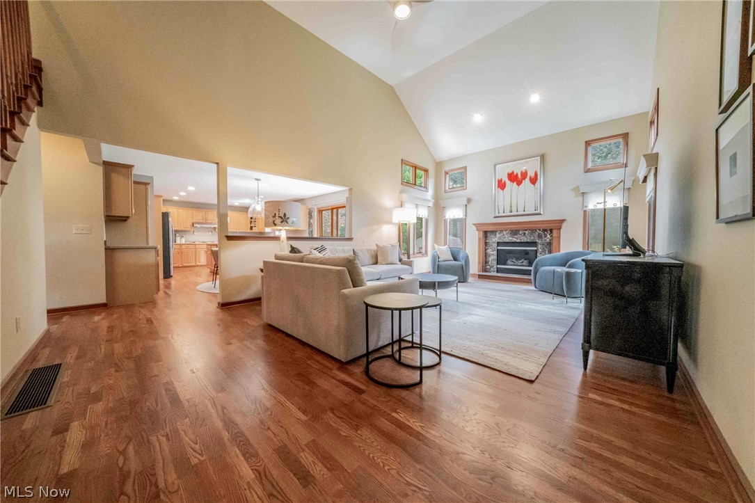 4084 Shelly Drive Seven Hills OH 44131