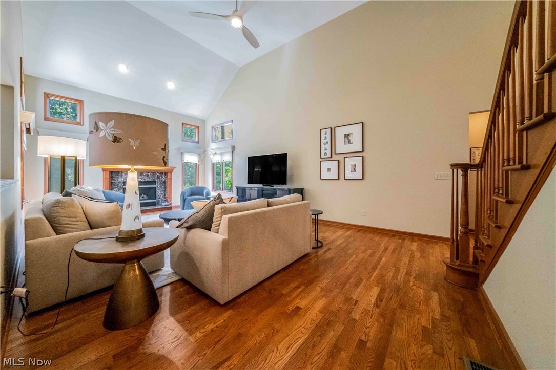 4084 Shelly Drive Seven Hills OH 44131