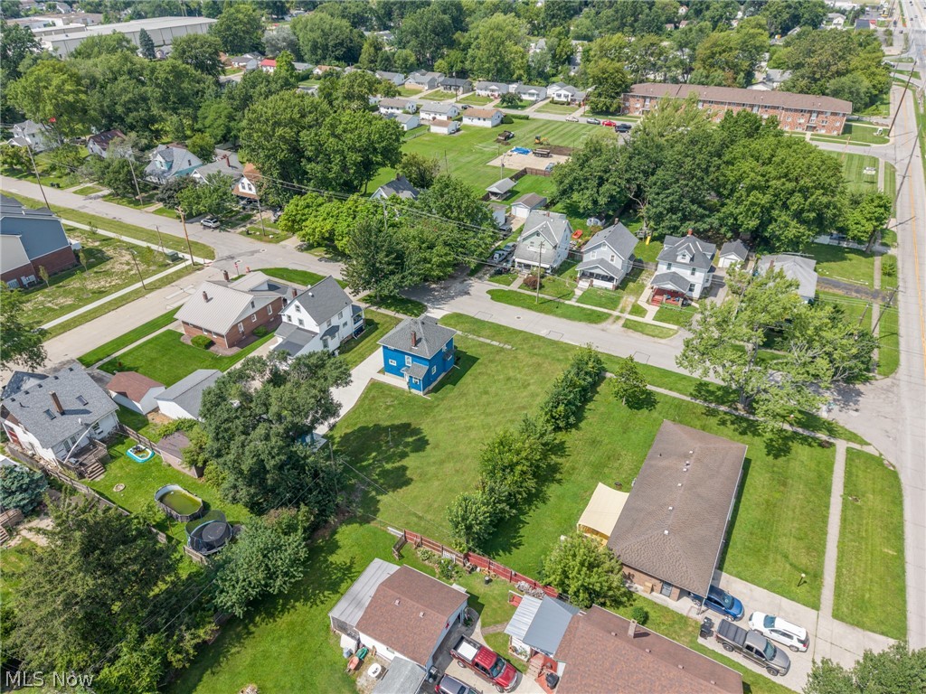 516 Bond Street Elyria OH 44035