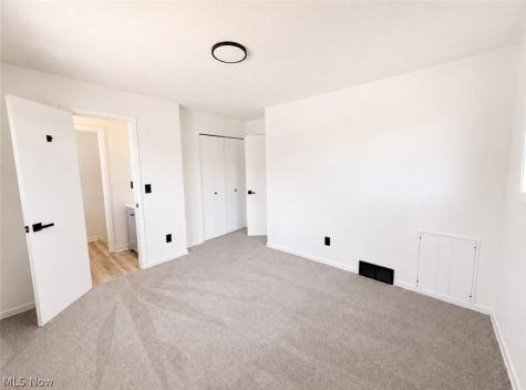 24071 Russell Avenue Euclid OH 44123