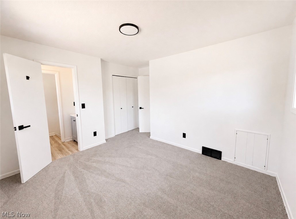 24071 Russell Avenue Euclid OH 44123